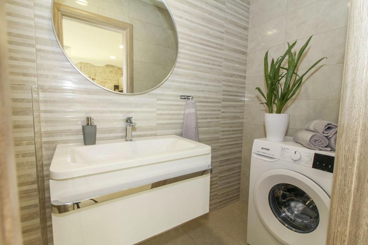 Villa Olea In Barat - Haus Fuer 6-8 Personen Kanfanar Bagian luar foto