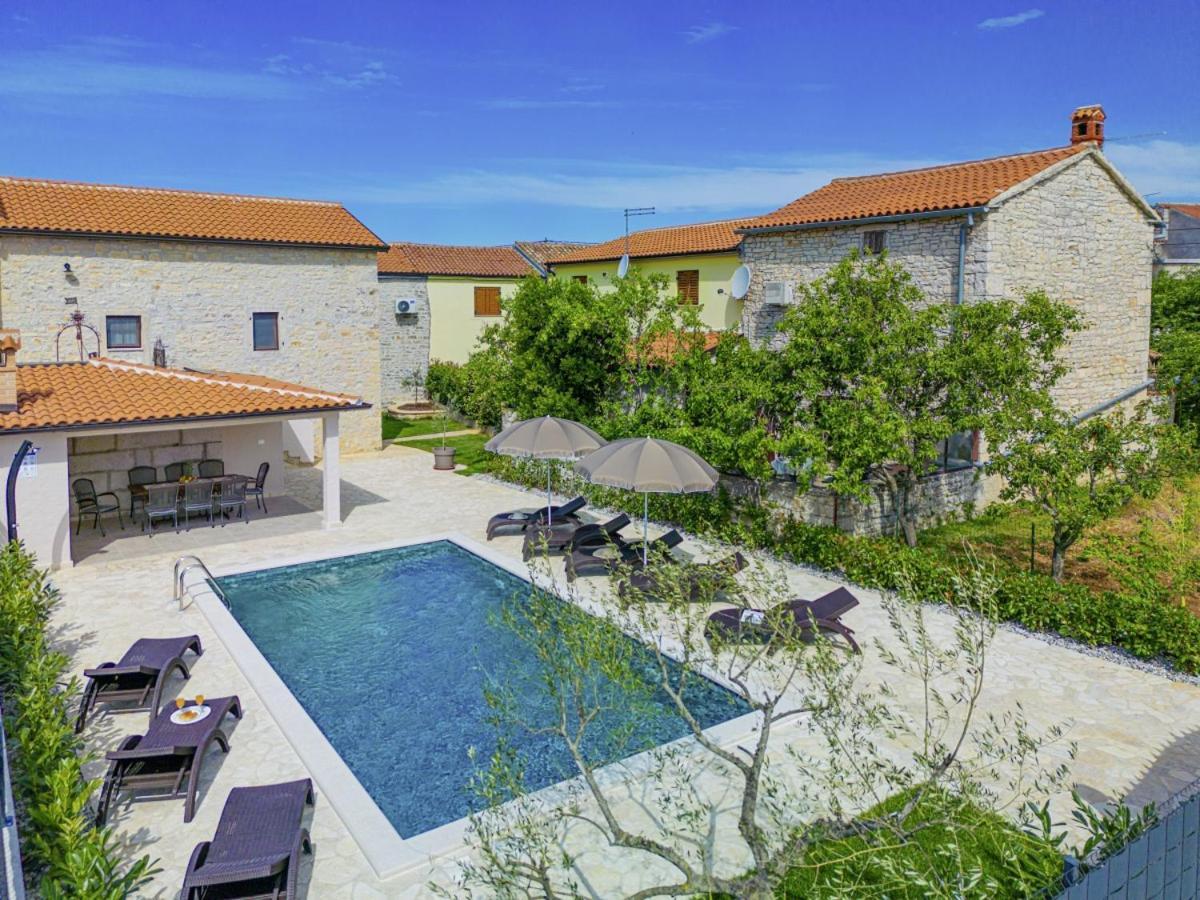 Villa Olea In Barat - Haus Fuer 6-8 Personen Kanfanar Bagian luar foto