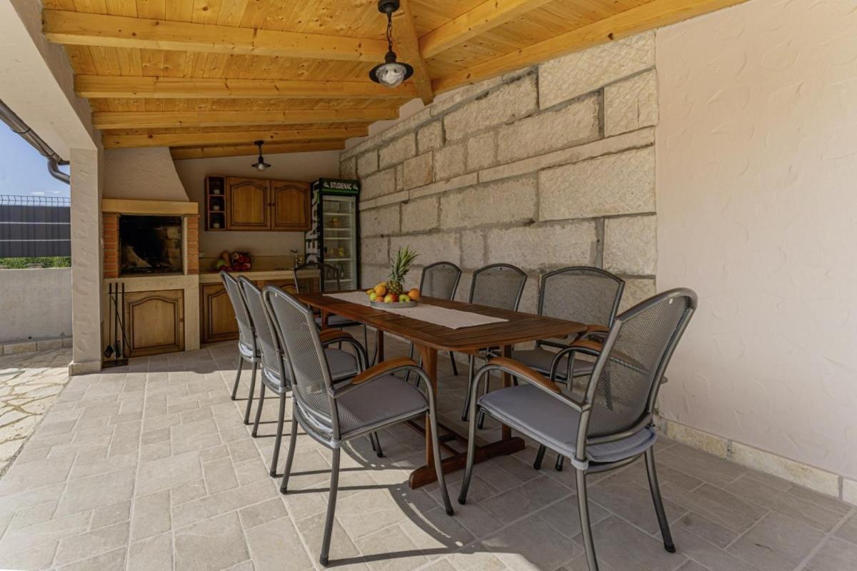 Villa Olea In Barat - Haus Fuer 6-8 Personen Kanfanar Bagian luar foto