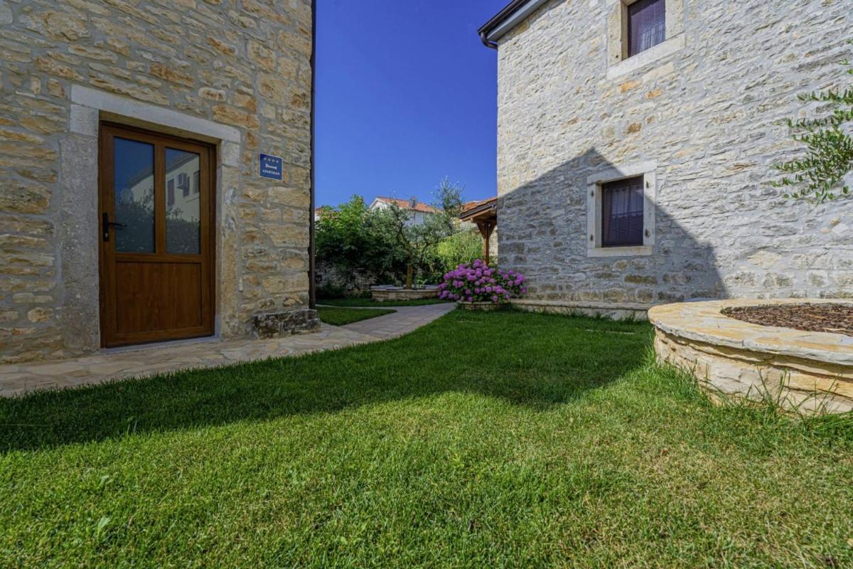 Villa Olea In Barat - Haus Fuer 6-8 Personen Kanfanar Bagian luar foto