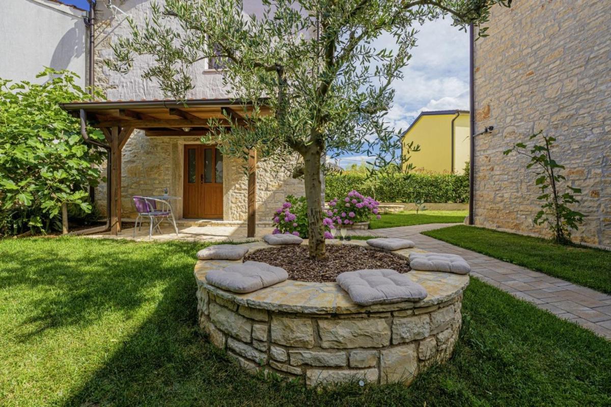 Villa Olea In Barat - Haus Fuer 6-8 Personen Kanfanar Bagian luar foto
